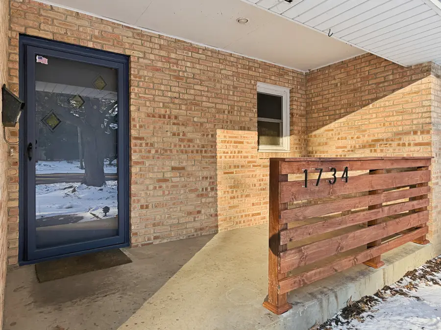 1734 W Stephenson Street, Freeport, IL 61032 - Image #3