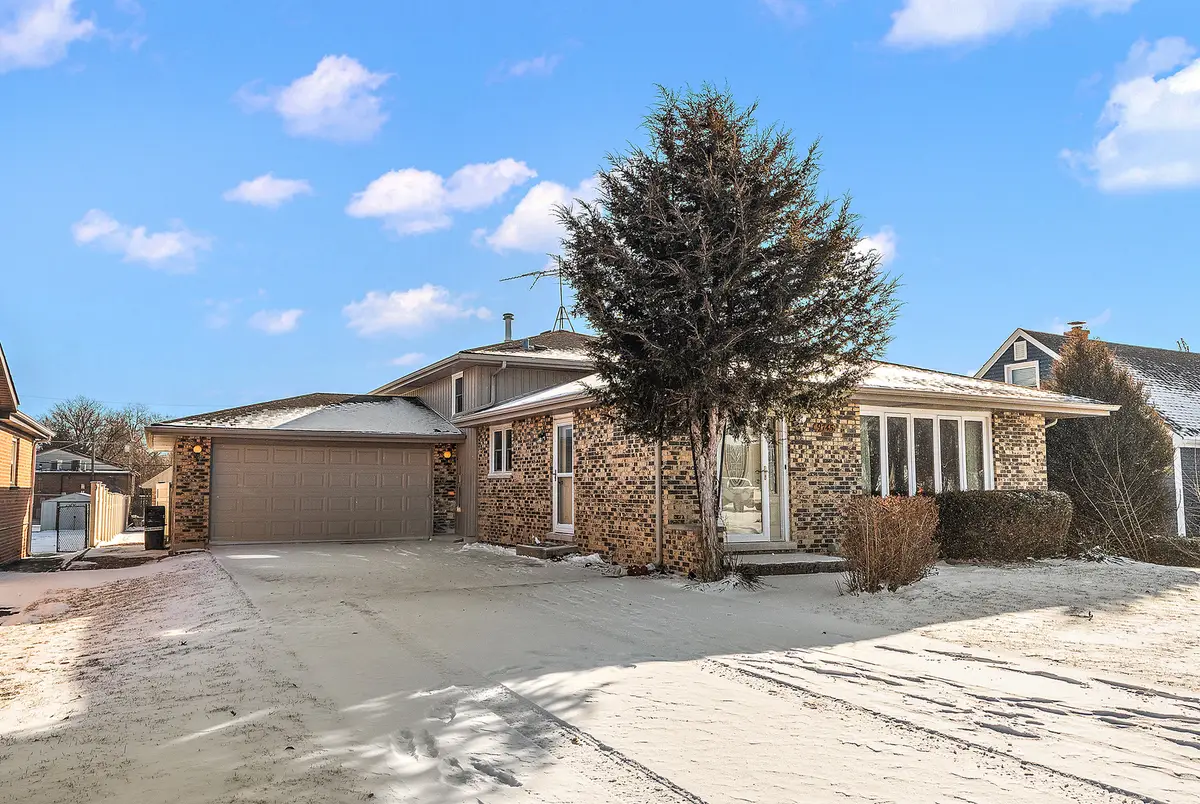 9745 S 81st Avenue, Palos Hills, IL 60465 - Image #1