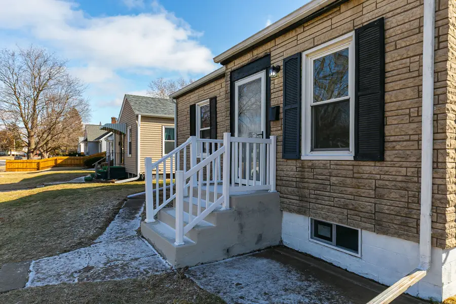2721 Redwood Avenue, Davenport, IA 52802 - Image #3