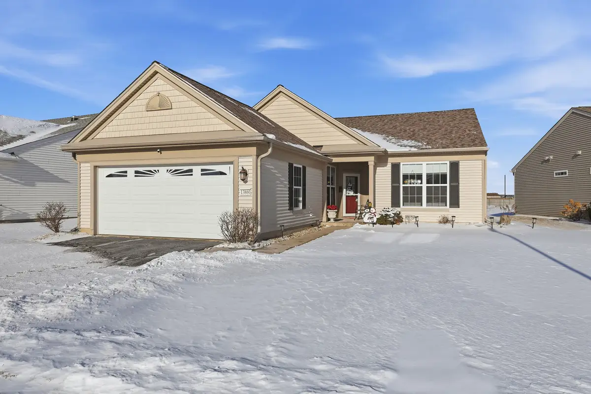 13860 Wilshire Way, Huntley, IL 60142 - Image #1