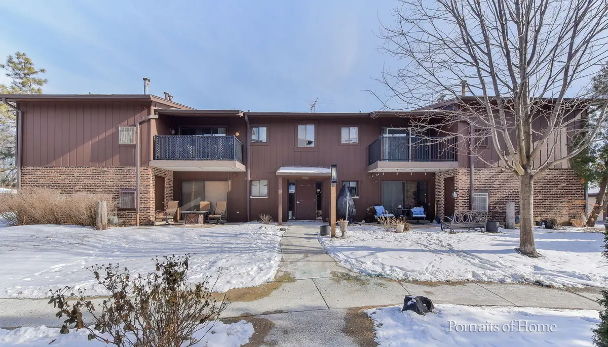 55 W 64th Street #204, Westmont, IL 60559 - Image #1