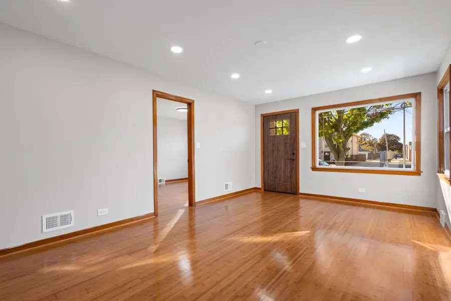 1619 N 20th Avenue, Melrose Park, IL 60160 - Image #3