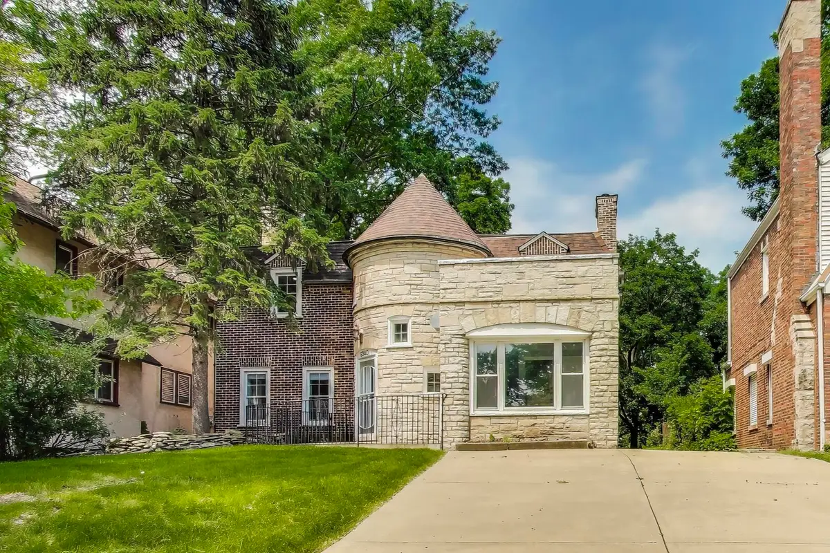 9340 S Vanderpoel Avenue, Chicago, IL 60643 - Image #1