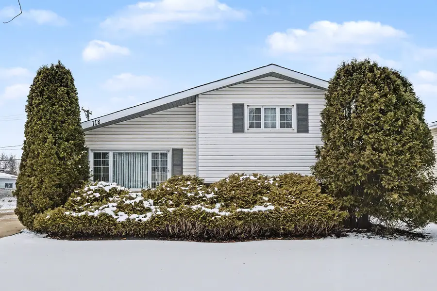 118 S Evergreen Avenue, Addison, IL 60101 - Image #2
