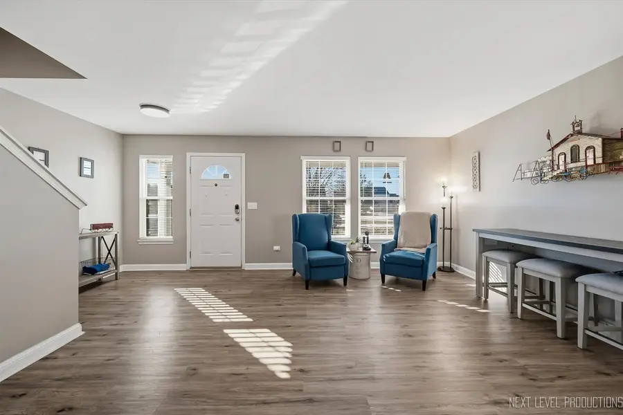 1038 Veteran Avenue, Elburn, IL 60119 - #3