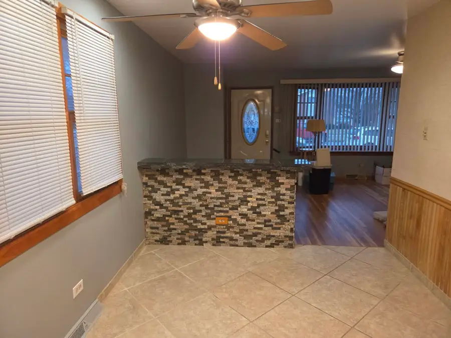 12622 S Marquette Avenue, Chicago, IL 60633 - Image #3