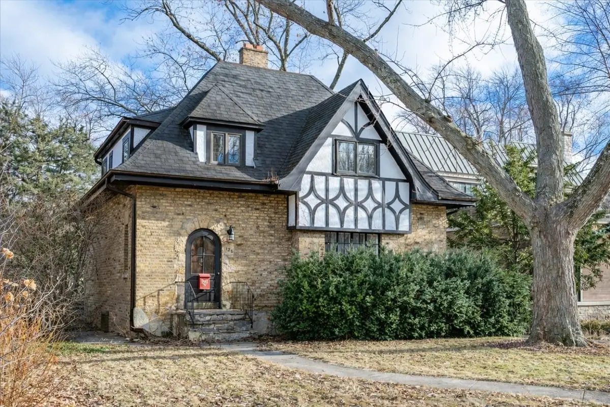 128 Lawndale Avenue, Wilmette, IL 60091 - Image #1