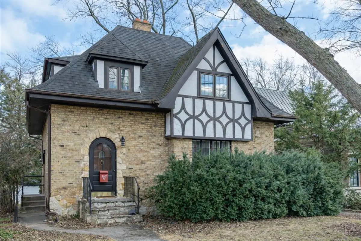 128 Lawndale Avenue, Wilmette, IL 60091 - Image #1