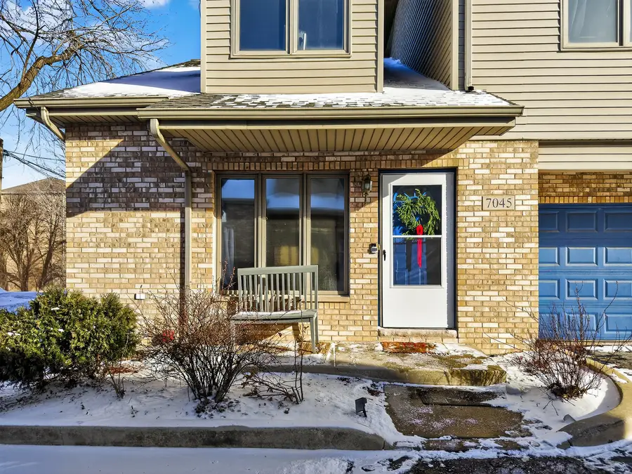 7045 W 100th Street, Chicago Ridge, IL 60415 - Image #2