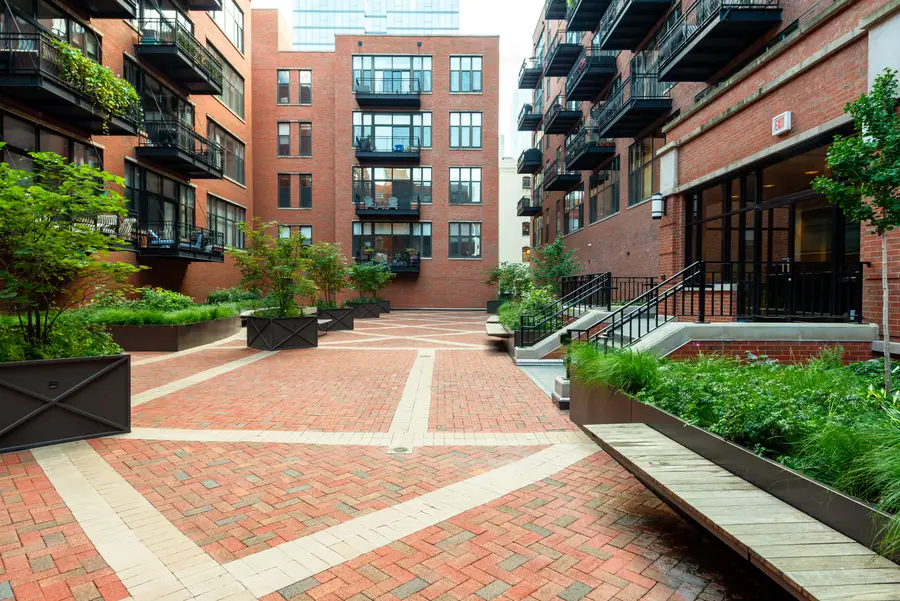 333 W Hubbard Street #801, Chicago, IL 60654 - Image #2