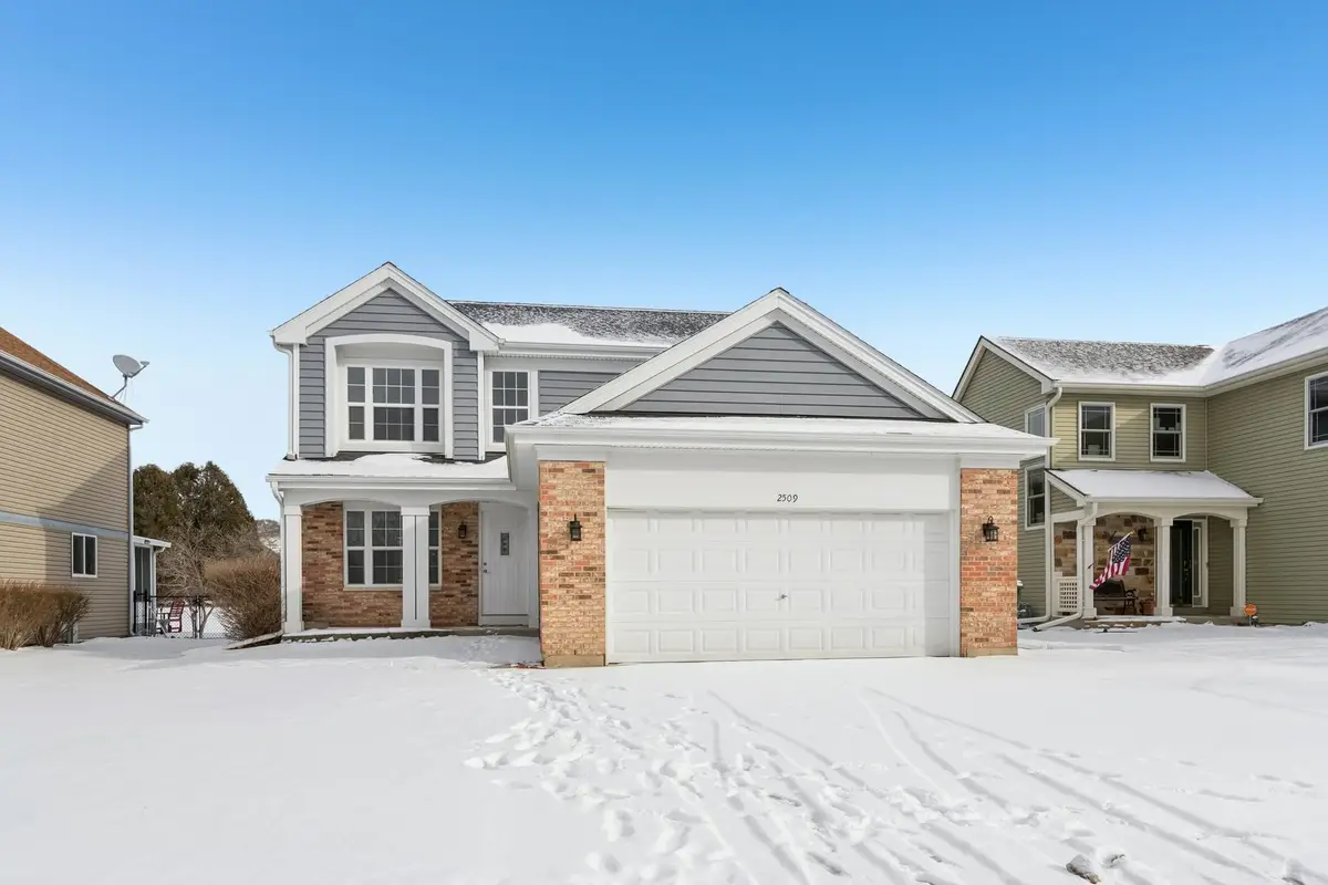 2509 N Pennwood Court, Round Lake Beach, IL 60073 - Image #1
