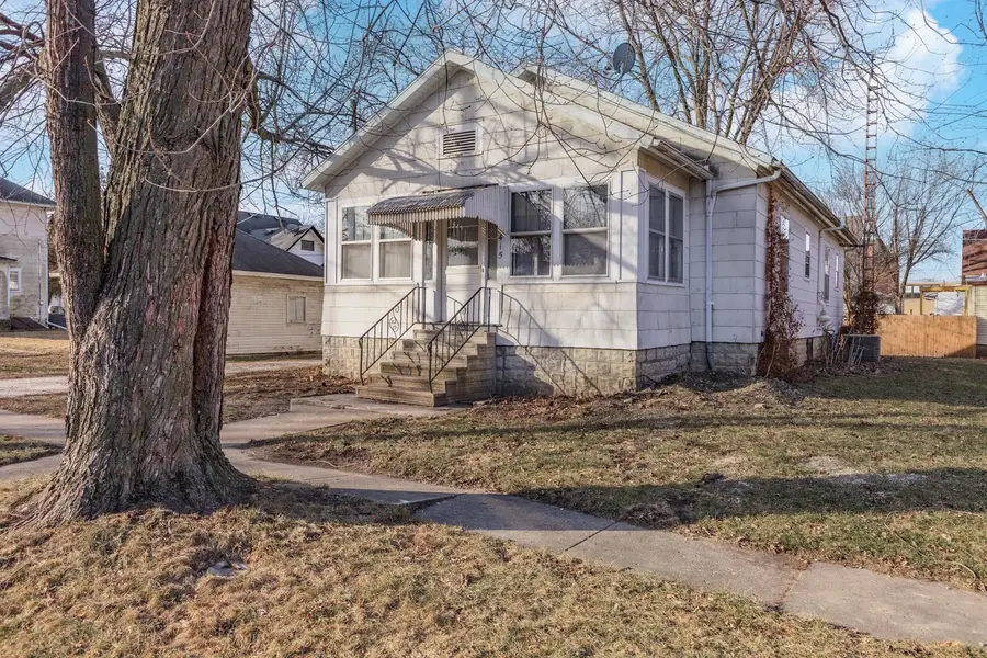 415 N Locust Street, Pontiac, IL 61764 - Image #2