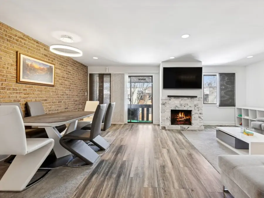 320 Sheridan Drive #2C, Willowbrook, IL 60527 - Image #3