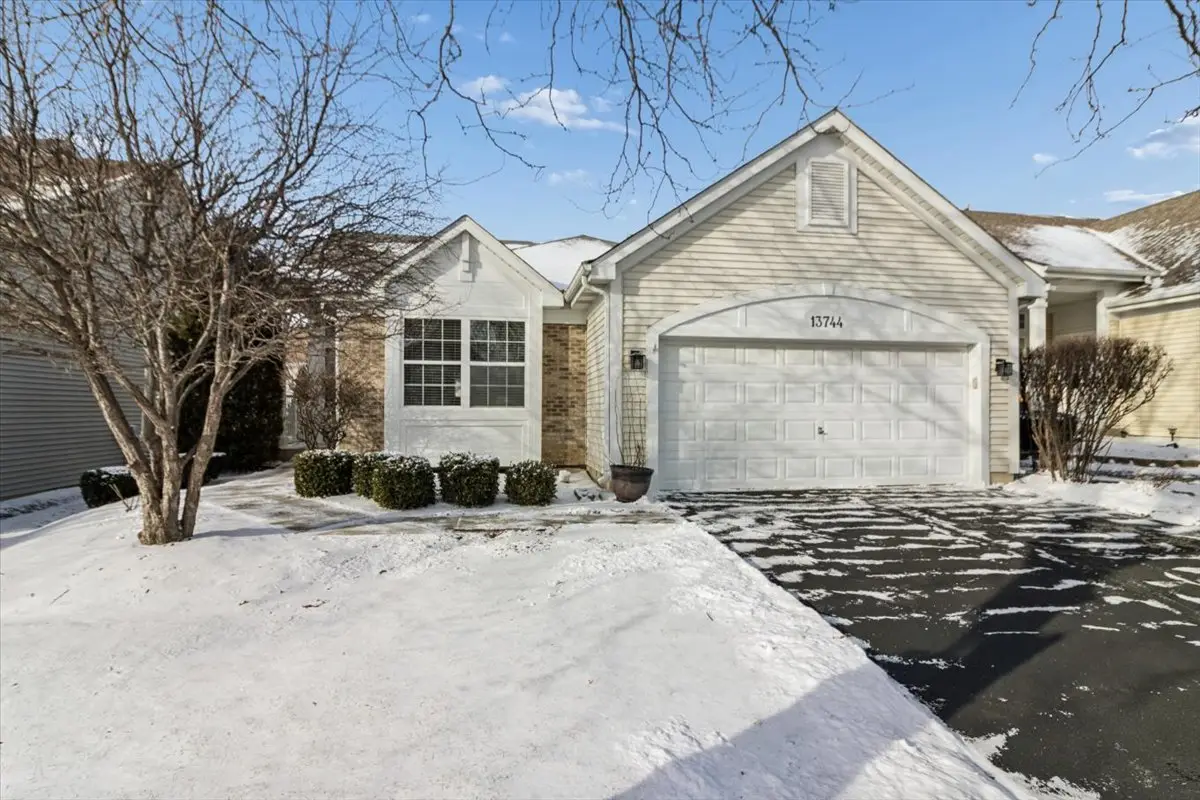 13744 S Ironwood Drive, Plainfield, IL 60544 - Image #1