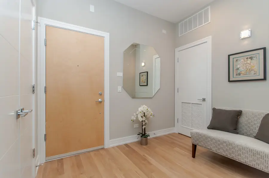 650 N Morgan Street #202, Chicago, IL 60642 - Image #2