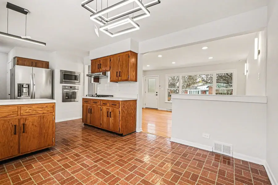 16914 Parkside Avenue, South Holland, IL 60473 - Image #2