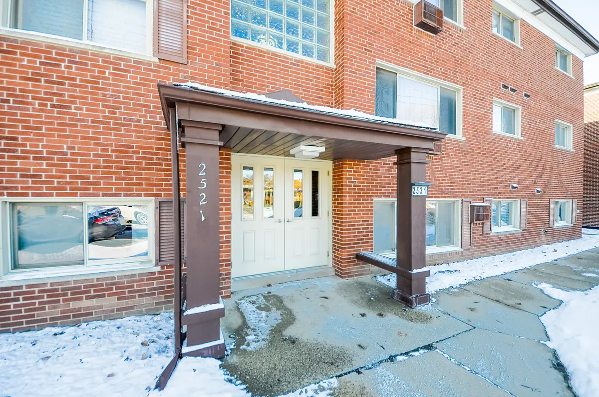 2521 Thatcher Avenue #2D, River Grove, IL 60171 - Image #1