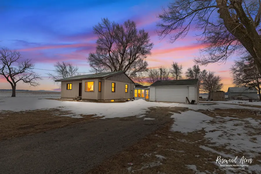 2373 E 3300 N Road, Saint Anne, IL 60964 - Image #3