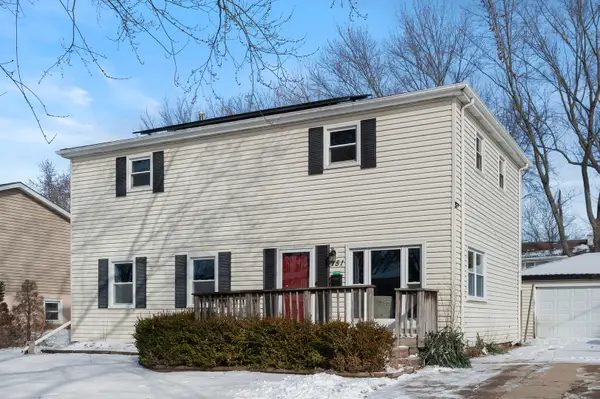 151 Egan Drive, Streamwood, IL 60107