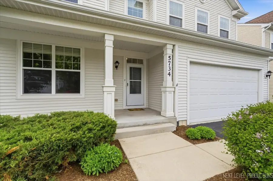 5734 Oak Ridge Way, Lisle, IL 60532 - #3
