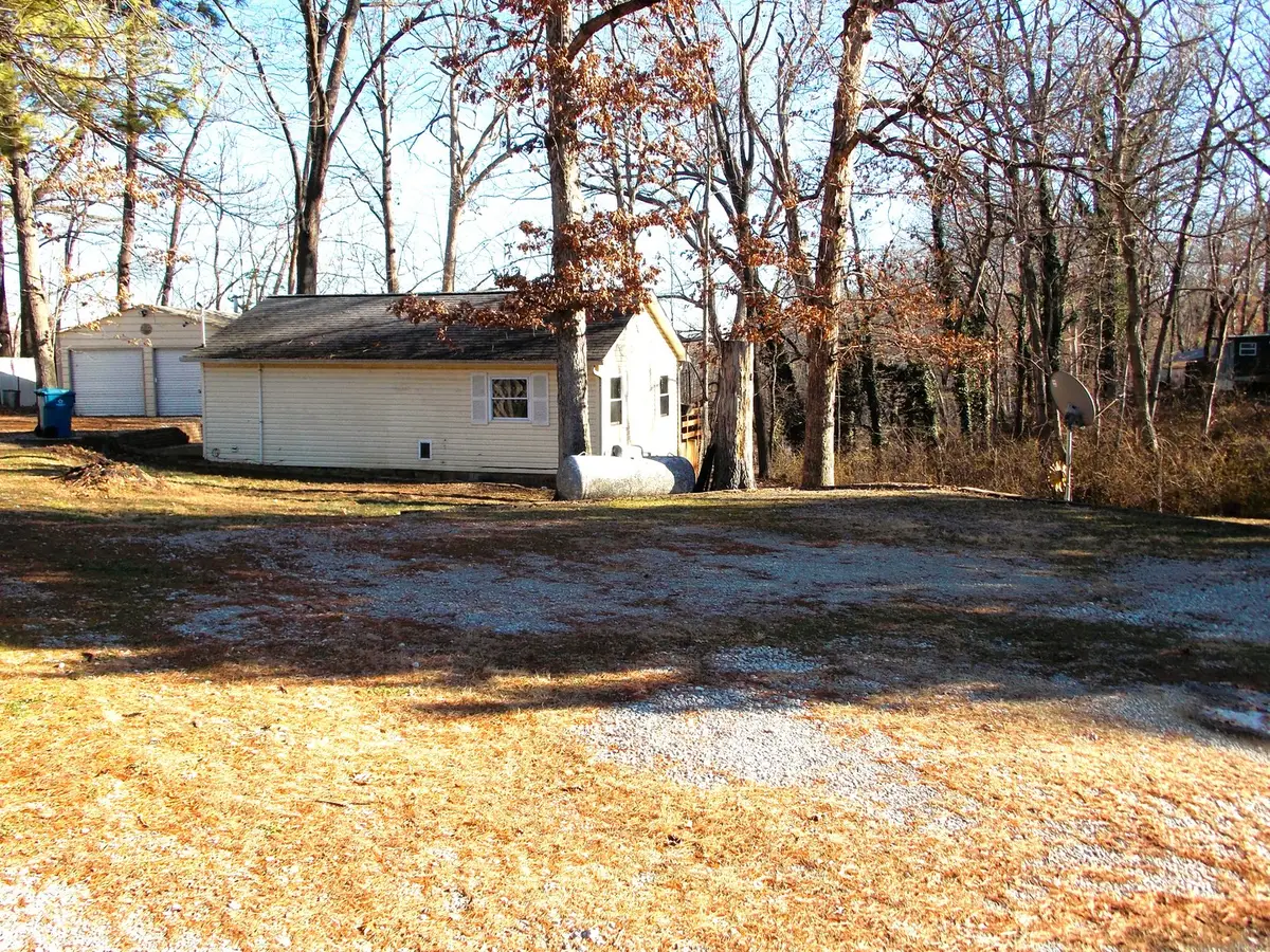 1648 Moonglow Road, Centralia, IL 62801 - Image #1