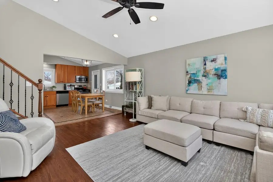 404 Lawrence Avenue, Glen Ellyn, IL 60137 - Image #3