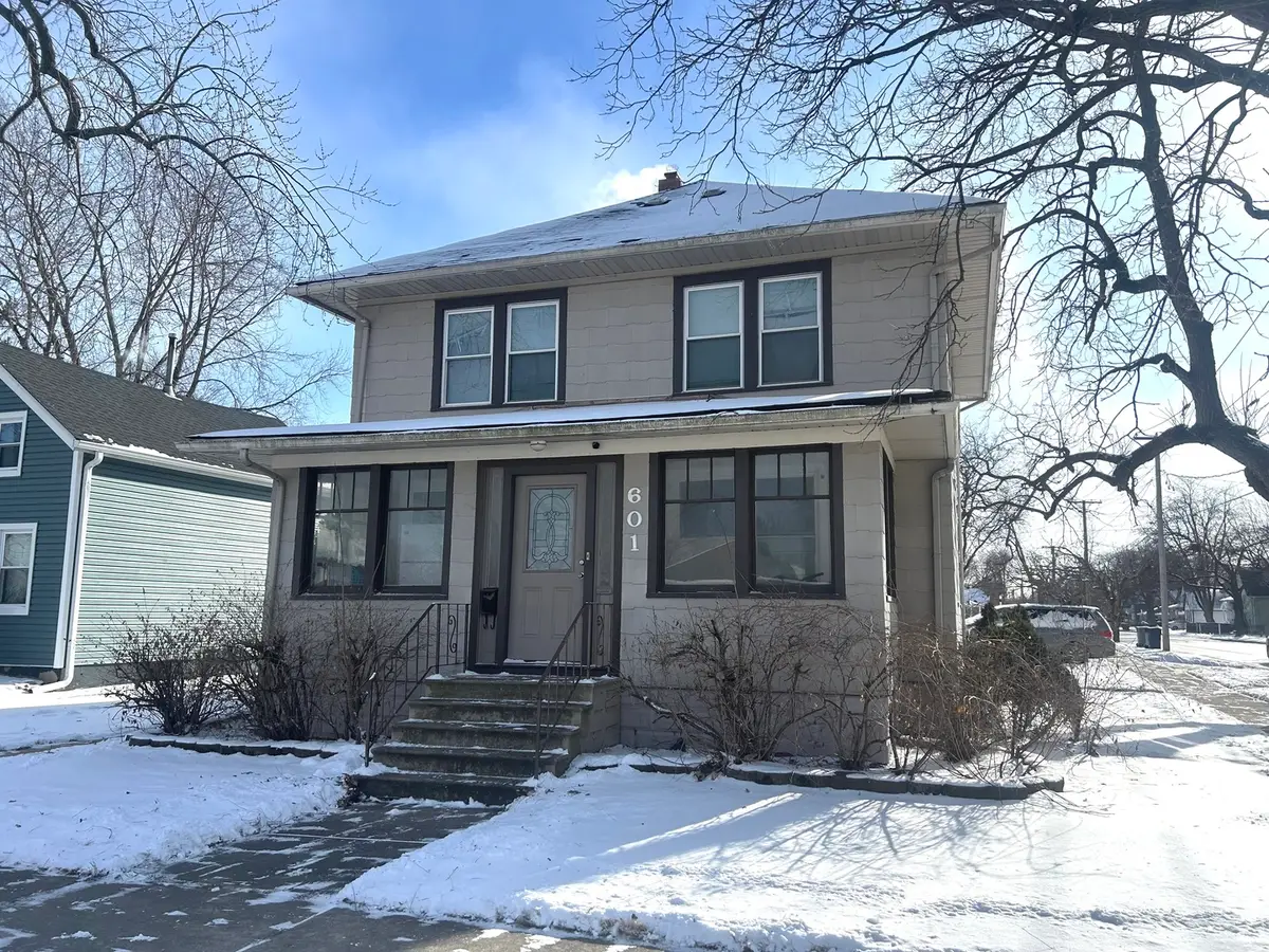 601 Columbia Avenue, Elgin, IL 60120 - Image #1
