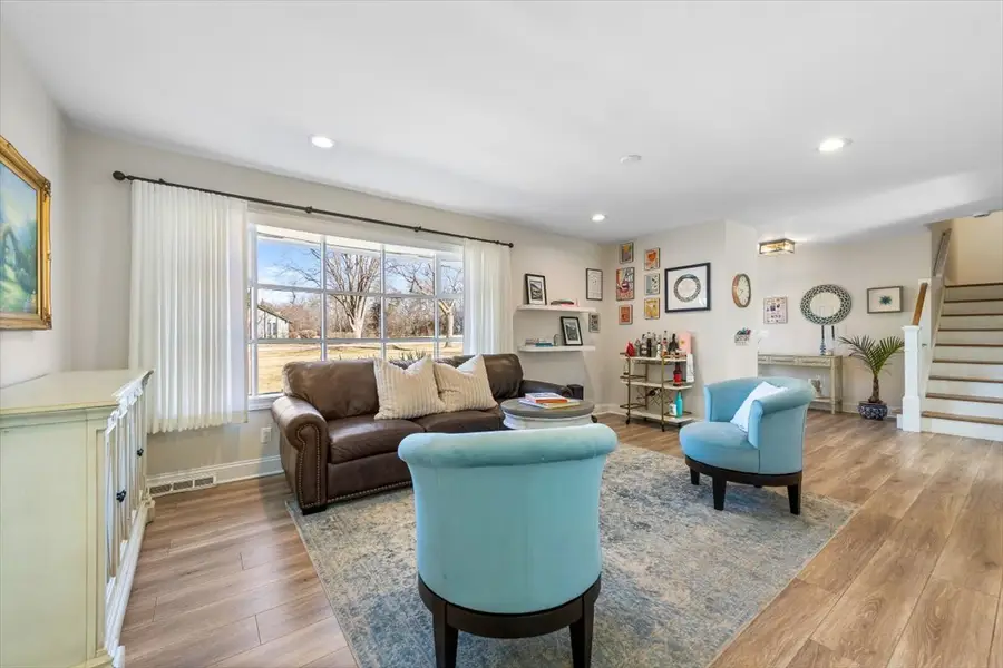 19 Golfview Lane, Lake Barrington, IL 60010 - #3