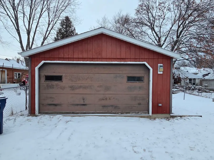 2108 Lloyd Avenue, Waukegan, IL 60085 - Image #3