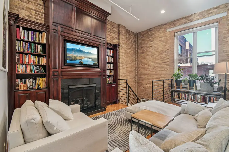 601 Linden Place #121, Evanston, IL 60202 - Image #2