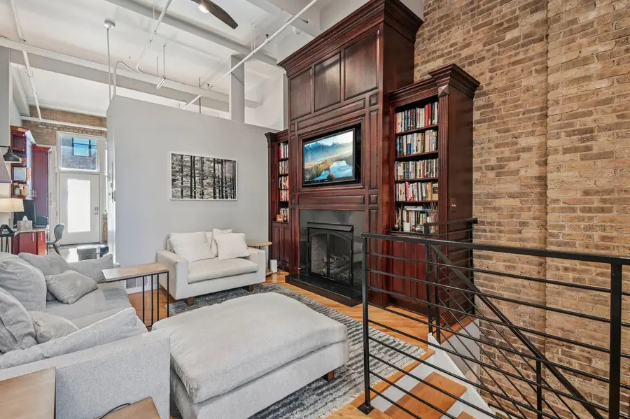 601 Linden Place #121, Evanston, IL 60202 - Image #3