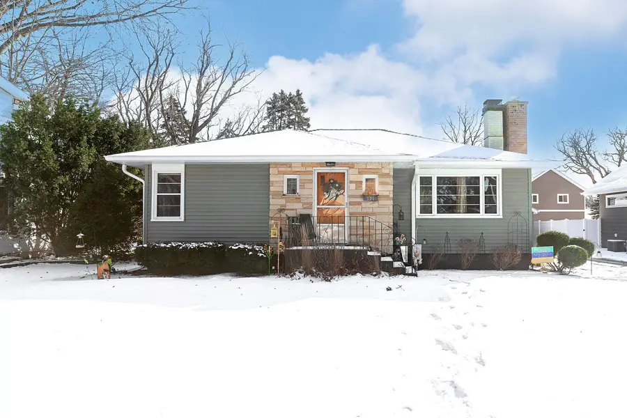 121 Pomeroy Avenue, Crystal Lake, IL 60014 - Image #2