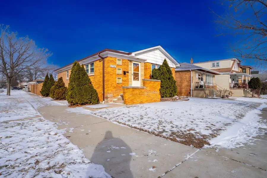 5758 W 64th Place, Chicago, IL 60638 - Image #2