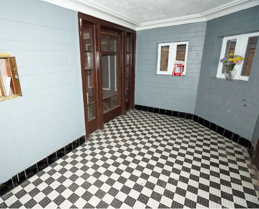 7712 S Ridgeland Avenue, Chicago, IL 60649 - Image #3