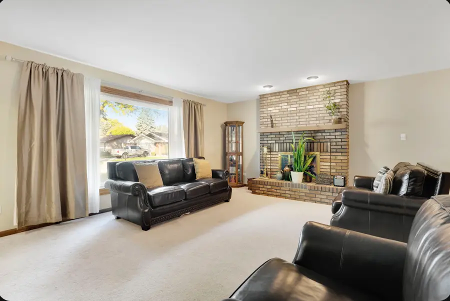 16321 Maryland Avenue, South Holland, IL 60473 - Image #2