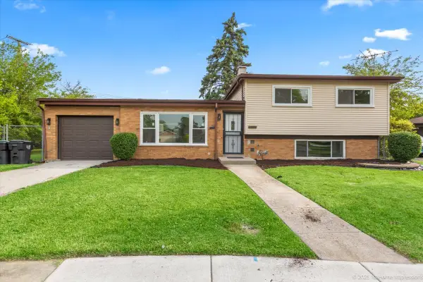 16211 Joyce Circle, South Holland, IL 60473