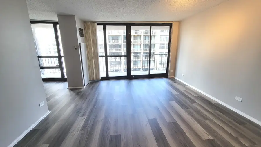 10 E Ontario Street #2406, Chicago, IL 60611 - Image #2