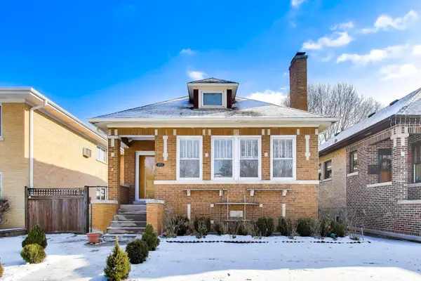 8723 Callie Avenue, Morton Grove, IL 60053