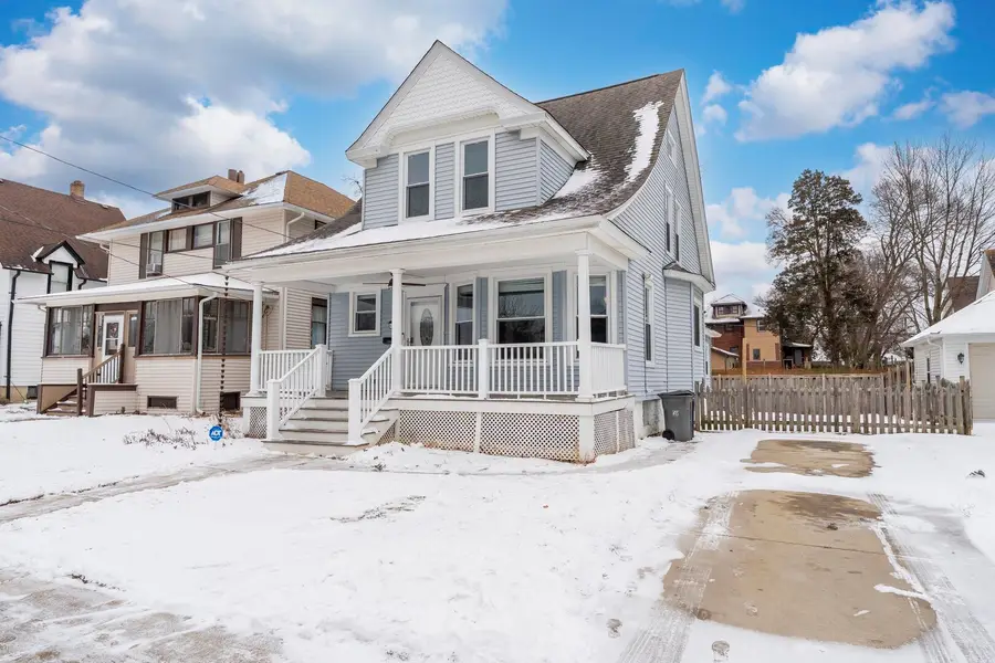 483 Barrett Street, Elgin, IL 60120 - Image #2