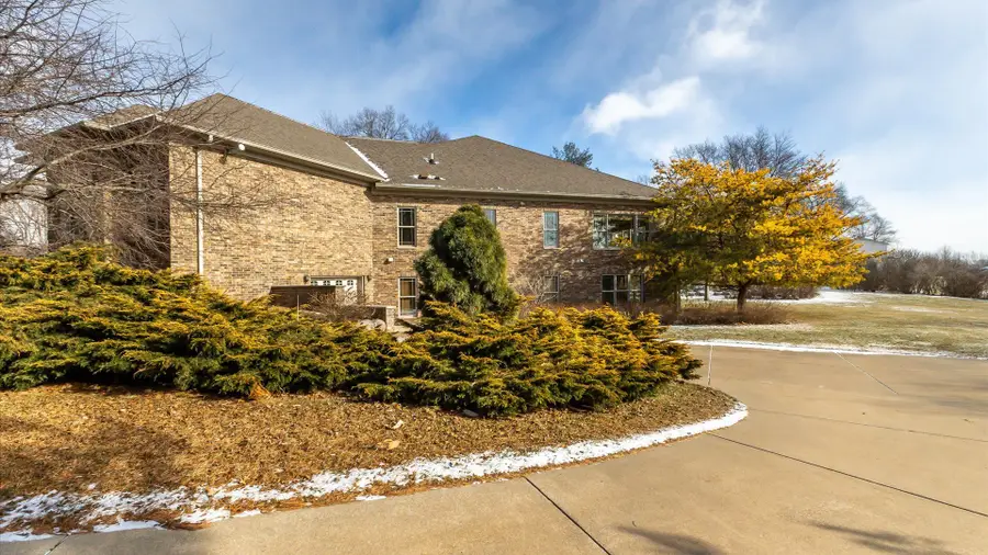 1005 W Summit Street, Maquoketa, IA 52060 - Image #2