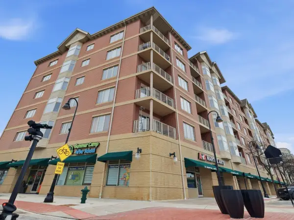 9670 Franklin Avenue #411, Franklin Park, IL 60131