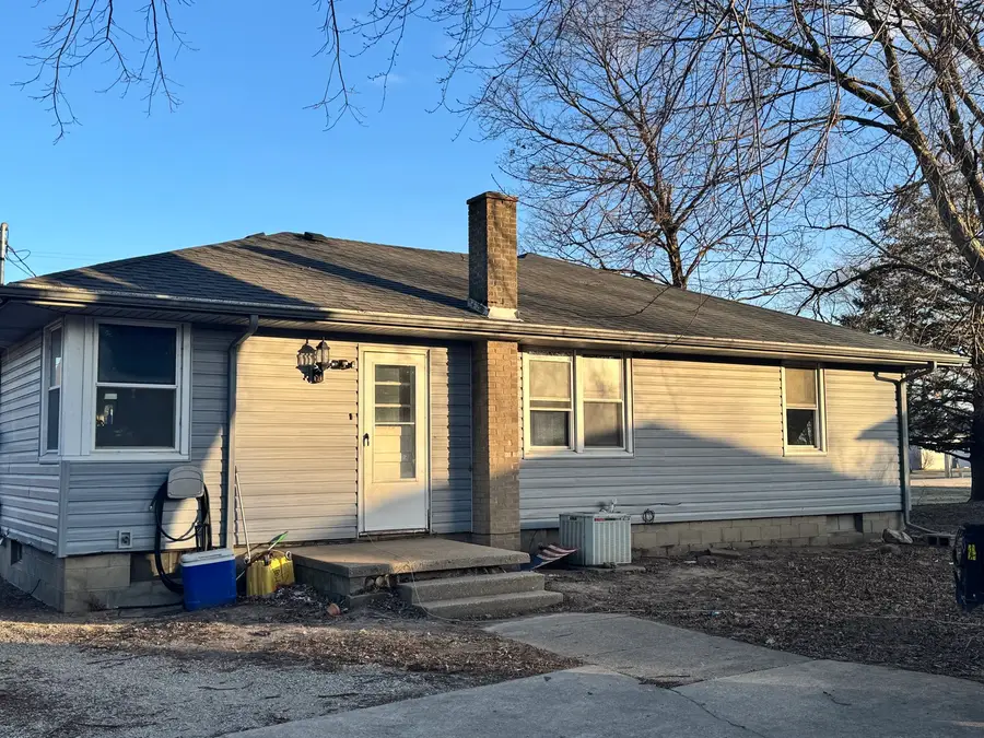 704 S Park Avenue, La Moille, IL 61330 - Image #2