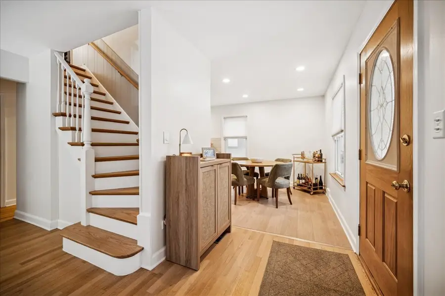 453 Longfellow Avenue, Deerfield, IL 60015 - Image #2