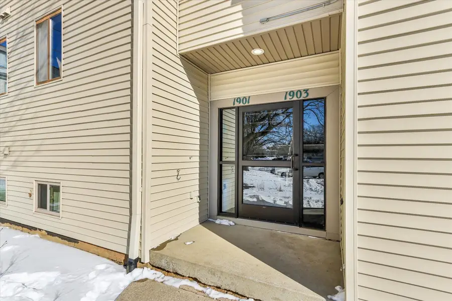 1901 Melrose Drive #B, Champaign, IL 61820 - Image #2