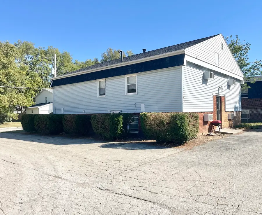 1215 Wall Street, Normal, IL 61761 - Image #2