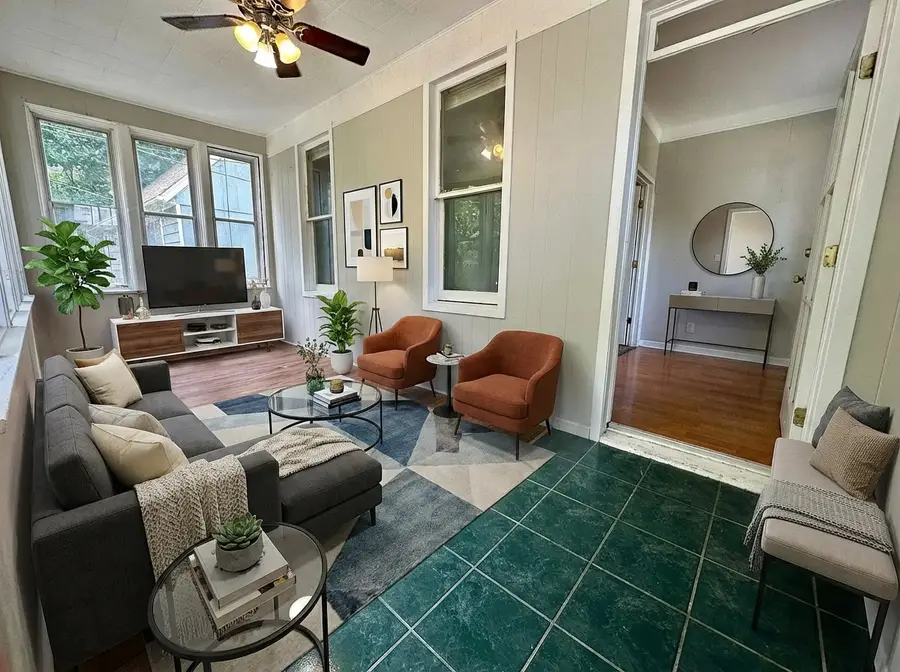 50 Sheridan Street, Elgin, IL 60123 - Image #2