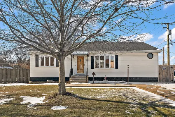 11118 S Natoma Avenue, Worth, IL 60482