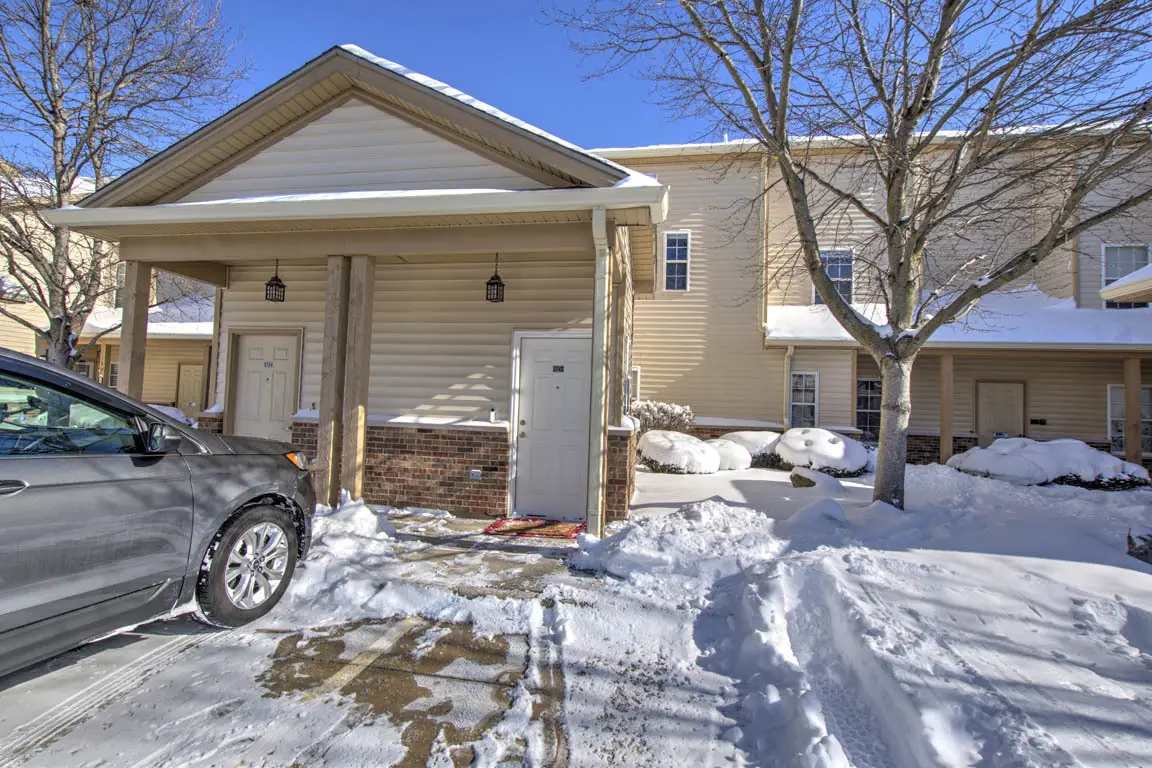 3742 Thornhill Circle #3742, Champaign, IL 61822 - Image #1