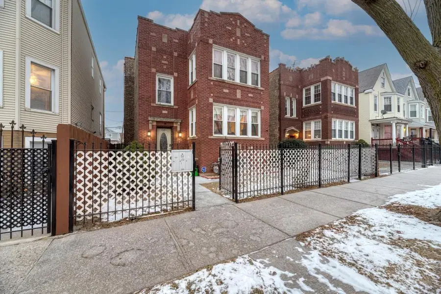 1941 N Harding Avenue, Chicago, IL 60647 - Image #2