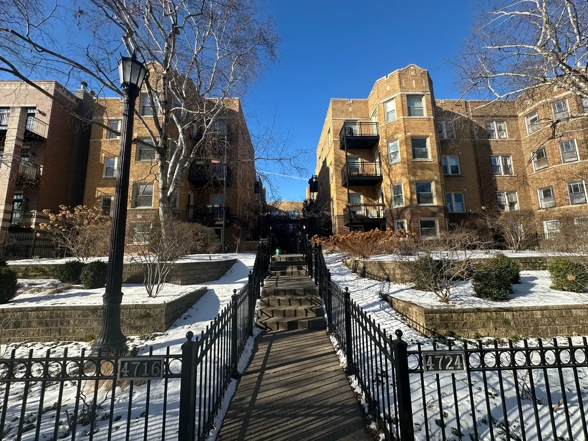 4718.5 N Beacon Street #2S, Chicago, IL 60640 - Image #1
